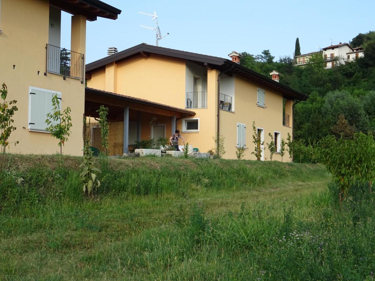 Cascina Legnago Trilocale A 6 Chilometri Da Salo' Lägenhet Villanuova sul clisi Exteriör bild